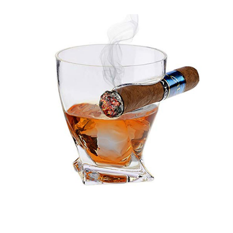 Cigar Mounted Whiskey Glass